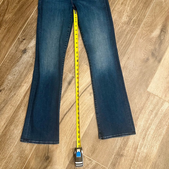 Classic Blue Denim Jeans - Picture 7 of 8